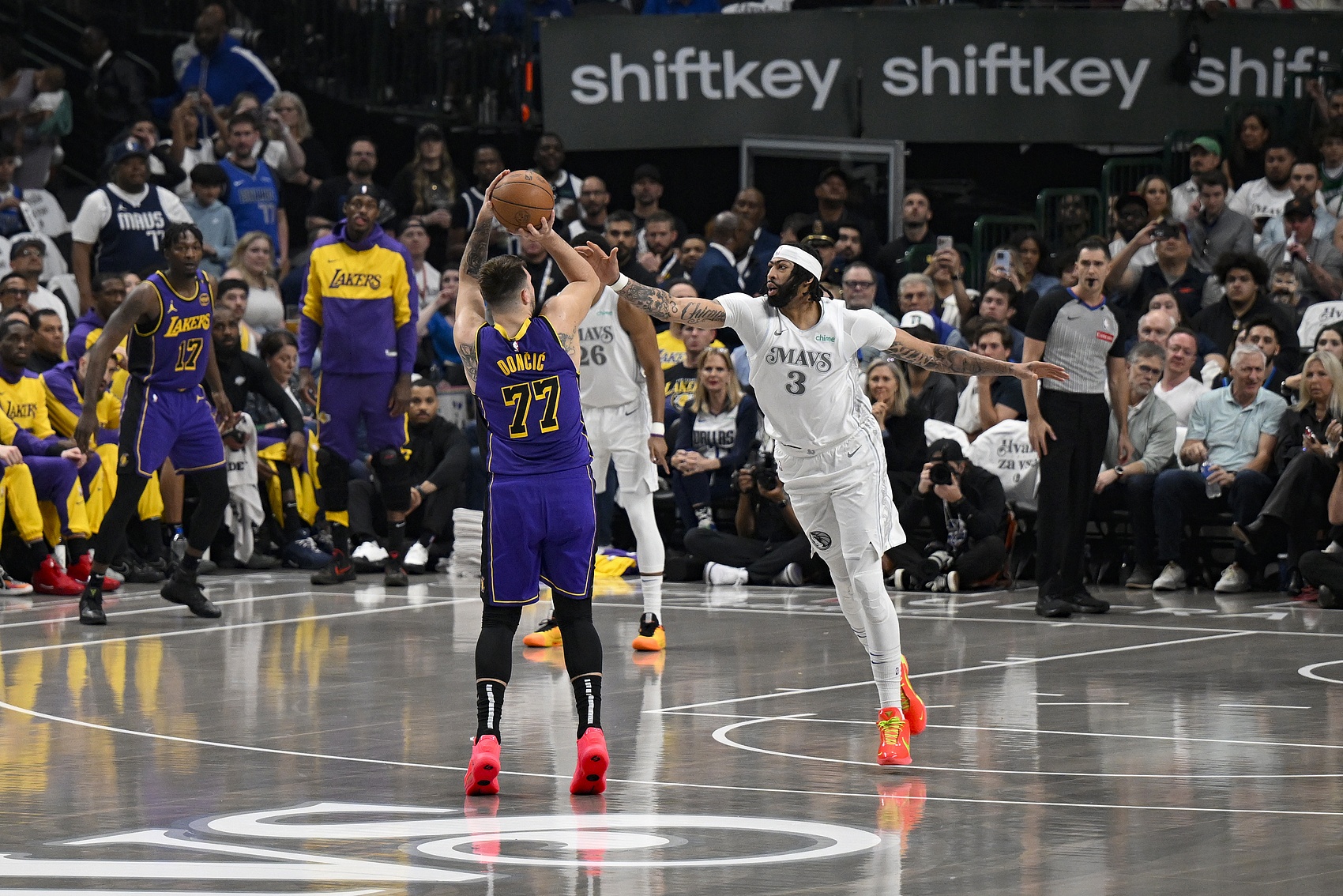 3胜7负！斯坦因：东契奇交易已经9个月了 但球迷比以前更不满意